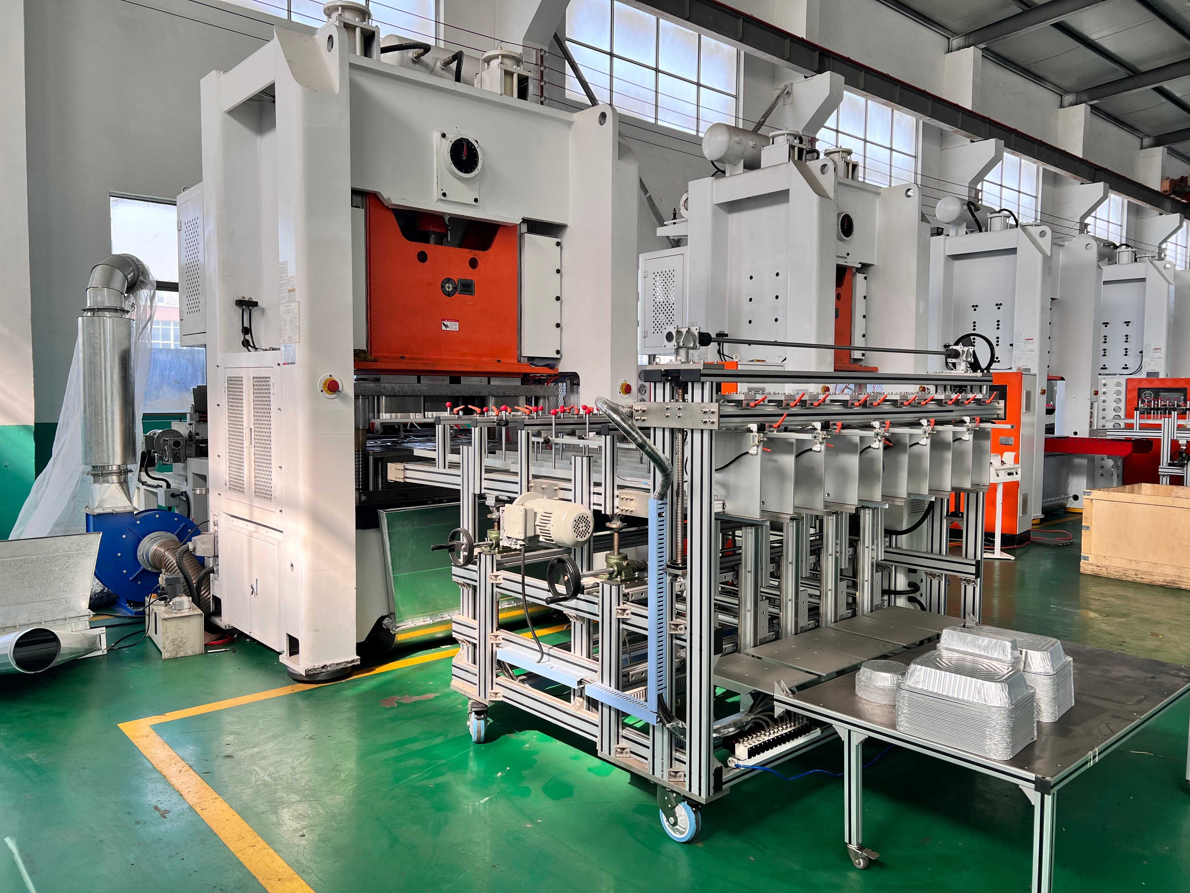 Blog công ty mới nhất về Dây chuyền sản xuất bao bì giấy nhôm hoàn toàn tự động bao gồm những thiết bị gì?