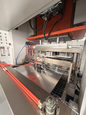 Mua Máy chế tạo thùng nhựa nhôm cắt chết SGS Lids PET Film Lane online manufacture