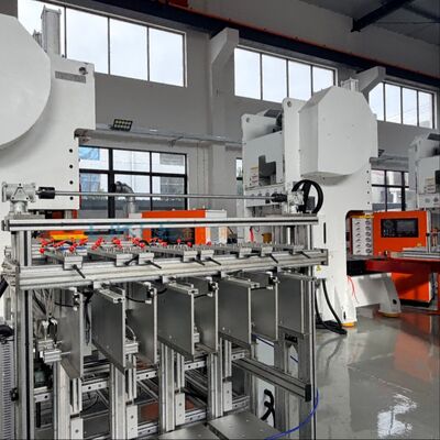 Mua Máy chứa giấy nhôm hoàn toàn tự động tốc độ cao 35-70 nhịp / phút sản xuất trực tuyến