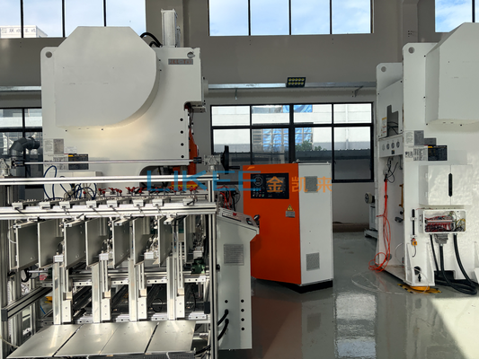 mua 63 Tons Press Capacity Máy chứa thực phẩm nhôm với 35-70 nhịp / phút và 9.000-12.000 miếng / giờ sản xuất trực tuyến