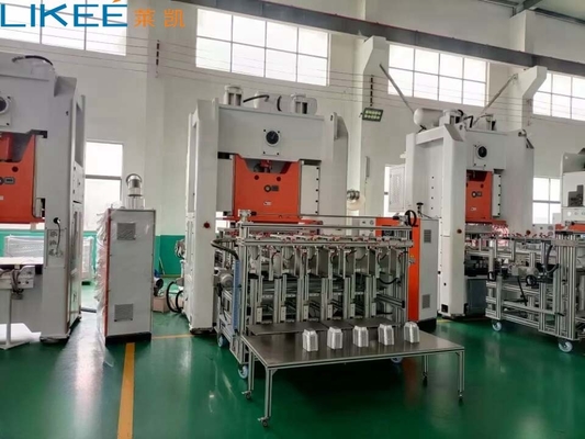 Máy chế tạo khay nhựa nhôm hoàn toàn tự động 35-70 nhịp / phút Với ngoại hình khung H