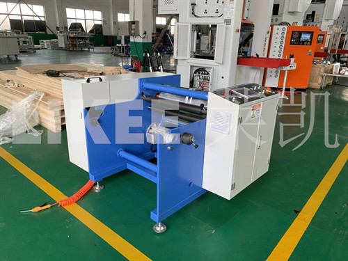 Máy cắt và cuộn lại giấy bạc nhà bếp bằng tay bán tự động 2 trục