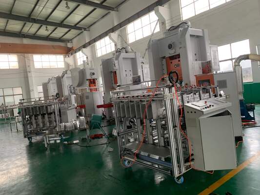 Máy chế tạo thùng nhựa nhôm nếp nhăn hình chữ nhật loại thực phẩm