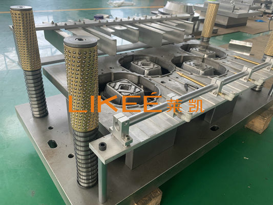 Khuôn dập khay nhôm 3 ngăn 60 HRC dùng một lần